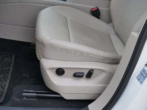 Used 2021 Volkswagen Atlas SE w/ Panoramic Sunroof Package image 14