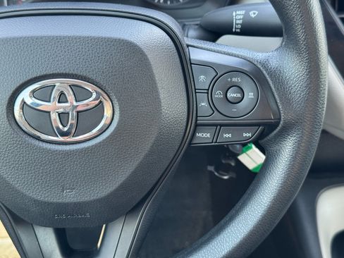 Used 2023 Toyota Corolla LE FWD image 20