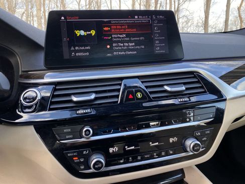 Used 2020 BMW 530i xDrive 530i xDrive w/ Premium Package image 33