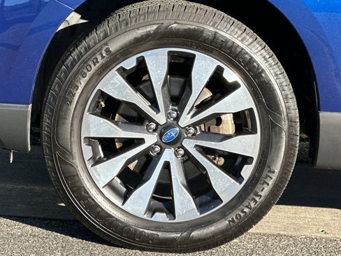 Used 2017 Subaru Outback 2.5i Limited image 27