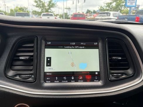 Used 2018 Dodge Challenger SRT w/ Technology Group RWD image 24