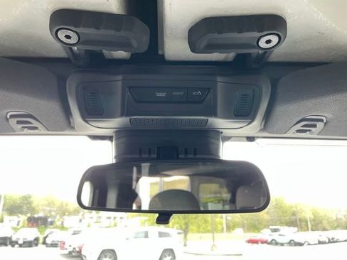 Used 2024 Jeep Wrangler Unlimited Sport AWD/4WD image 24