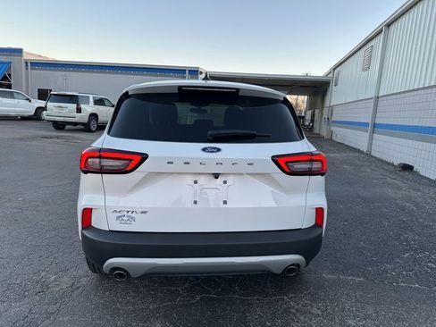 Used 2024 Ford Escape Active image 4