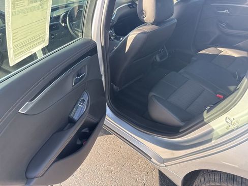 Used 2019 Chevrolet Impala LT image 54