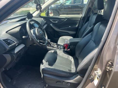 Used 2022 Subaru Forester Limited AWD/4WD image 2