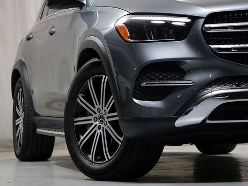 Certified 2025 Mercedes-Benz GLE 450 4MATIC image 4