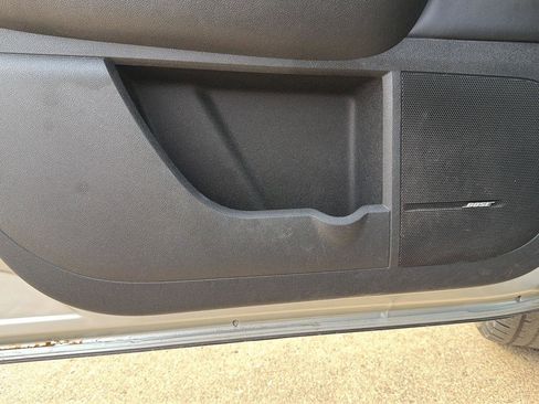 Used 2014 GMC Acadia SLT image 18