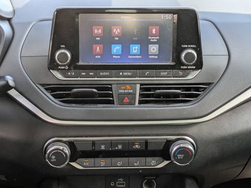Used 2023 Nissan Altima 2.5 S FWD image 23