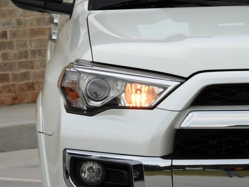 Used 2018 Toyota 4Runner Limited RWD image 41