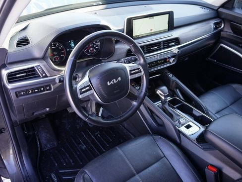 Used 2022 Kia Telluride EX w/ EX Premium Package image 10