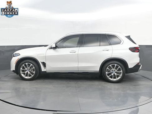 Certified 2024 BMW X5 xDrive50e w/ Executive Package AWD/4WD image 2