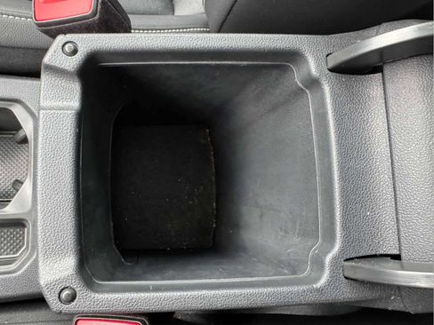 Certified 2024 Volkswagen Tiguan SE image 34