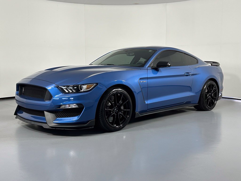 Used 2019 Ford Mustang Shelby GT350 RWD image 4