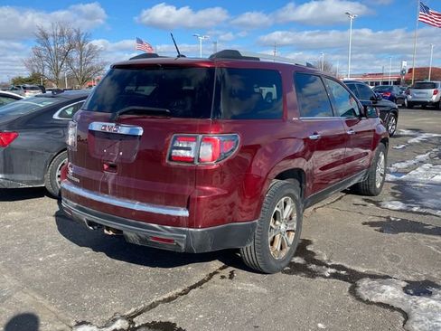 Used 2015 GMC Acadia SLT image 2