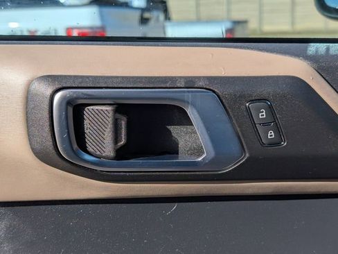 Used 2022 Ford Bronco Wildtrak image 22