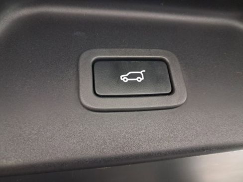 Used 2015 Land Rover Range Rover Long Wheelbase Autobiography image 62