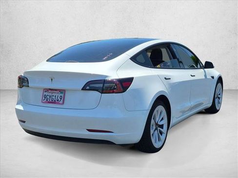 Used 2023 Tesla Model 3 Standard Range RWD image 6