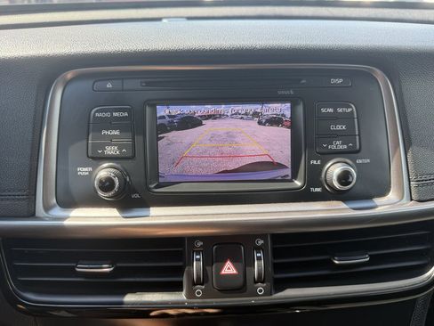 Used 2016 Kia Optima LX FWD image 19