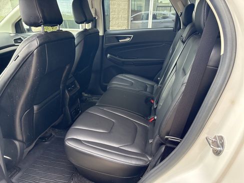 Used 2020 Ford Edge Titanium w/ Equipment Group 301A image 5