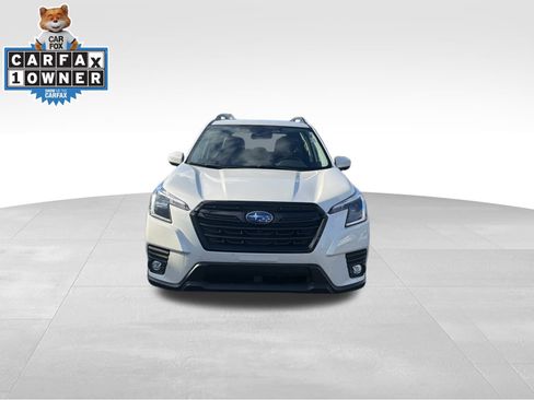 Used 2024 Subaru Forester Premium image 2