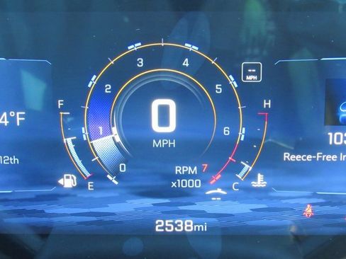 Used 2025 Chevrolet Equinox LT w/ Safety and Technology Package image 19