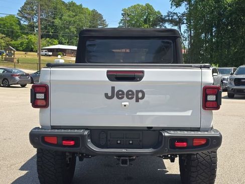 Used 2020 Jeep Gladiator Rubicon image 4
