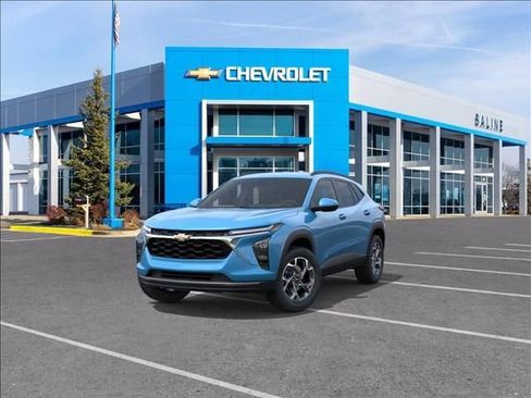 New 2026 Chevrolet Trax LT w/ Driver Confidence Package FWD image 8