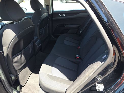 Used 2022 Kia K5 LXS FWD image 17