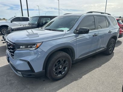Used 2025 Honda Pilot TrailSport
