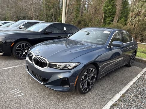 Used 2025 BMW 330i Sedan image 3