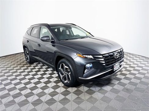 Used 2022 Hyundai Tucson SEL w/ Convenience Package image 2