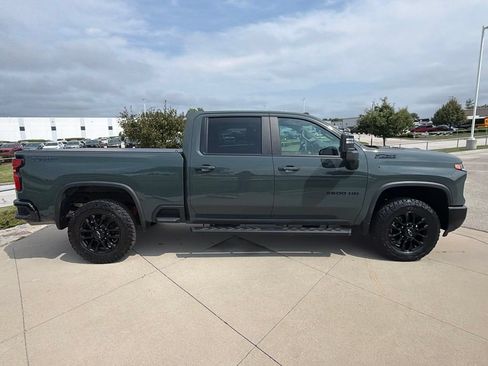 Used 2025 Chevrolet Silverado 2500 LT w/ Trail Boss Package AWD/4WD image 16