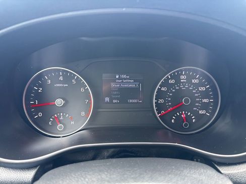 Used 2020 Kia Sportage LX AWD/4WD image 10