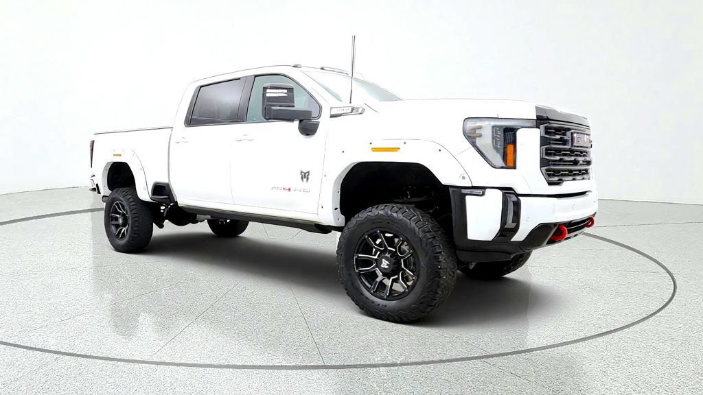 Used 2024 GMC Sierra 2500 AT4 w/ AT4 Premium Plus Package AWD/4WD image 3