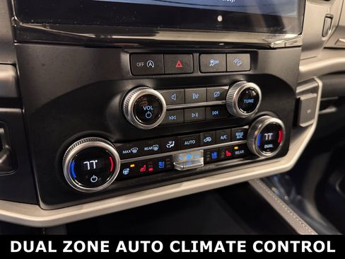 Used 2024 Ford Expedition Max XLT image 8