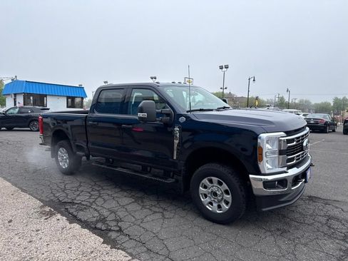 Used 2024 Ford F250 XLT w/ Snow Plow Prep Package AWD/4WD image 4