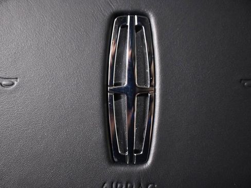 New 2026 Lincoln Navigator Reserve AWD/4WD image 33
