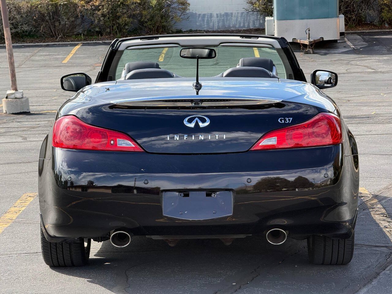 Used 2013 INFINITI G37 Convertible w/ Premium Pkg RWD image 11