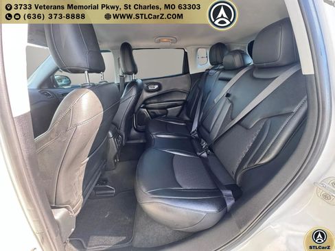 Used 2021 Jeep Compass Latitude AWD/4WD image 11