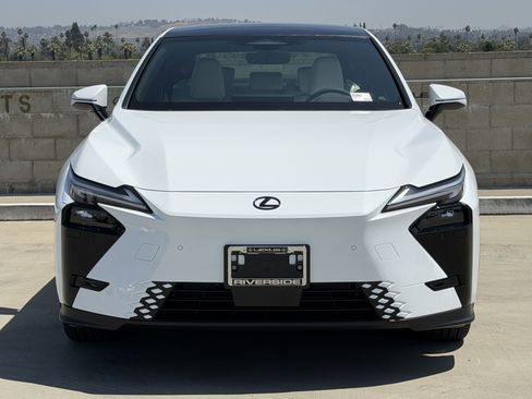 New 2026 Lexus ES 500e AWD/4WD image 4