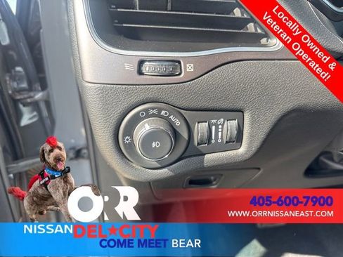Used 2021 Jeep Cherokee Latitude Plus FWD image 16