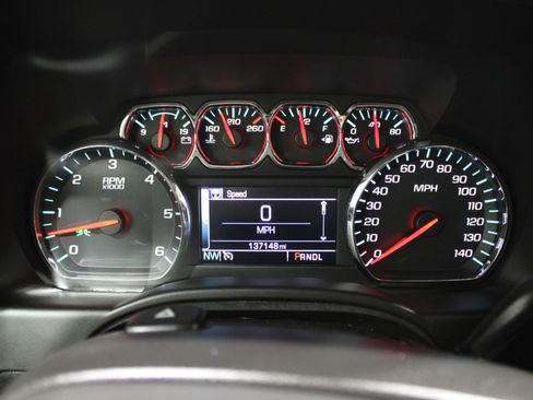 Used 2018 Chevrolet Tahoe LT image 14