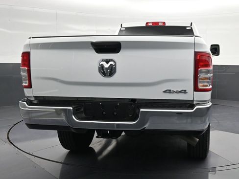 Used 2024 RAM 2500 Tradesman w/ Chrome Appearance Group AWD/4WD image 2