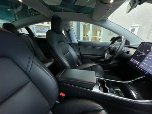 Used 2018 Tesla Model 3 Long Range image 26