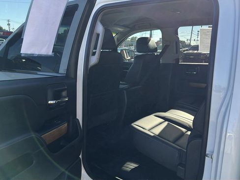 Used 2018 Chevrolet Silverado 1500 LTZ w/ Sport Package AWD/4WD image 31