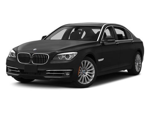 Used 2014 BMW 740i image 1
