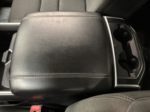 Used 2020 RAM 1500 Big Horn AWD/4WD image 19