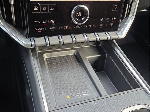 New 2026 GMC Acadia Elevation FWD image 21