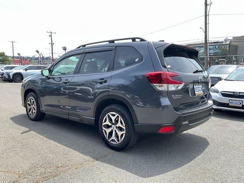 Certified 2023 Subaru Forester Premium AWD/4WD image 7