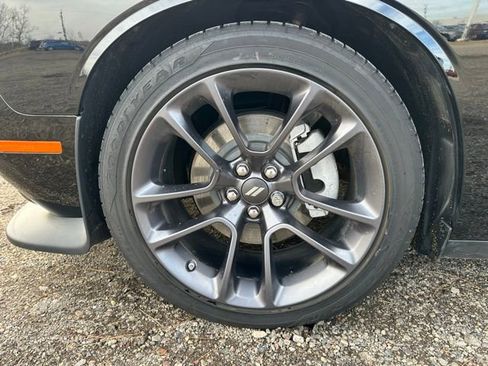 Used 2023 Dodge Challenger R/T w/ T/A Package image 18